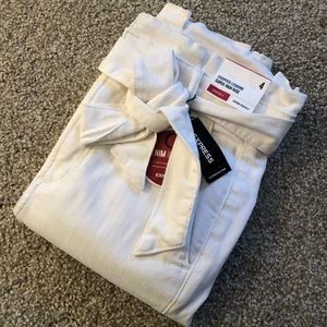 White Cropped Legging